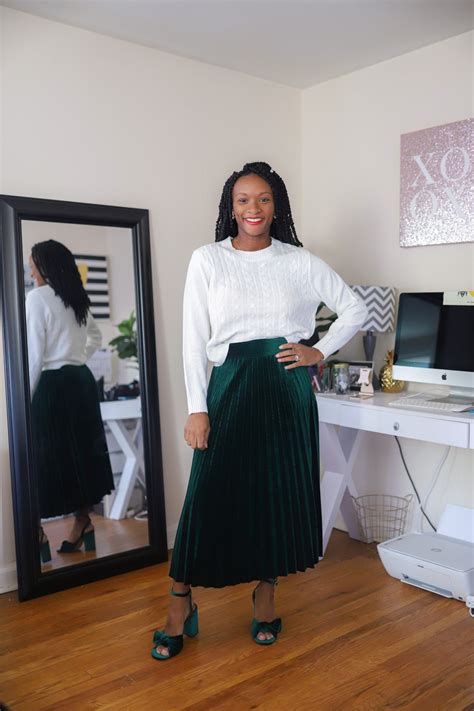 14 Work Holiday Party Outfit Ideas - Vida Fashionista