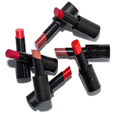 BUXOM COSMETICS RETOUCHING on Behance