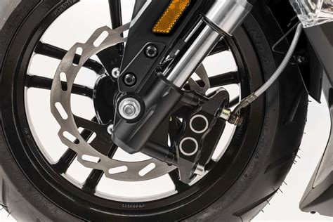 Motorrad Vergleich Peugeot Streetzone Naked Vs Peugeot Speedfight Darkside