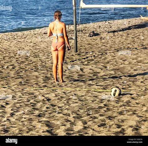 String Bikini Hi Res Stock Photography And Images Alamy