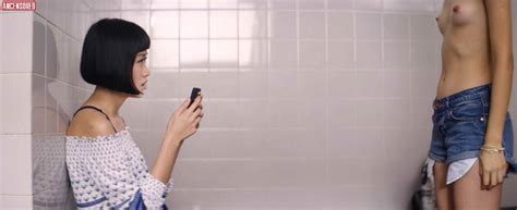 Naked Koyi Mak In Lazy Hazy Crazy