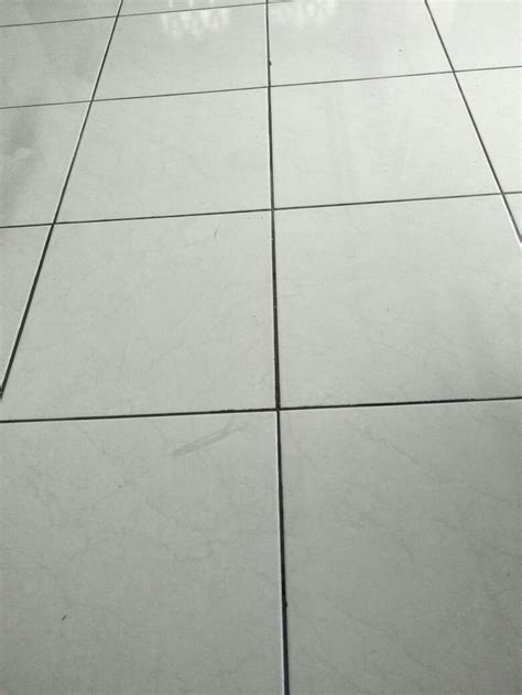 Lantai keramik | Lantai, Keramik, Ubin lantai