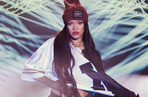 Rihanna jep dorëheqjen si CEO e markës së saj Savage X Fenty Celebrity