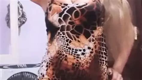 Am Strand An Der Fotze Rumgespielt Free Porn 64 XHamster