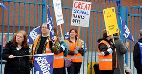 Tutors And Parents Protest At Shorefields College In Protest Over Plans