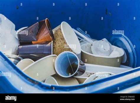Food Waste Bin Plate Hi Res Stock Photography And Images Alamy