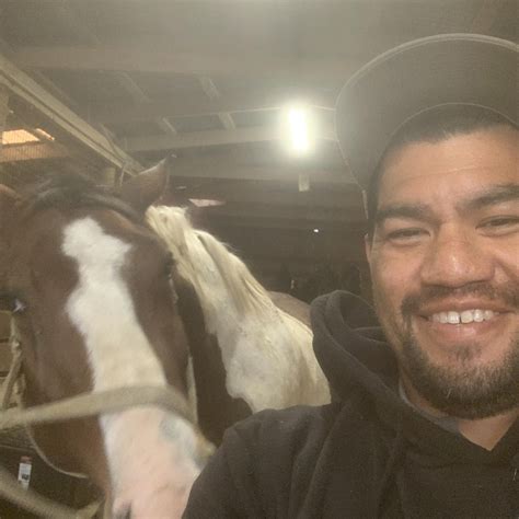 The ULTIMATE SOLUTION for under run heels! 😉👍🥇Learn how I trim a hoof