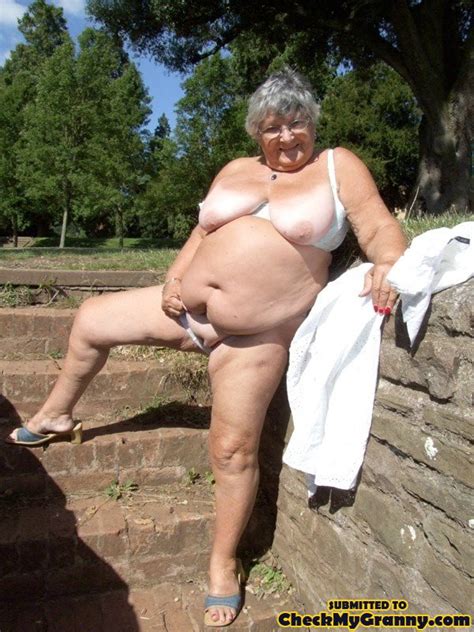 Super Size Mature Bbw Granny Pulls Down Her XXX Dessert Picture