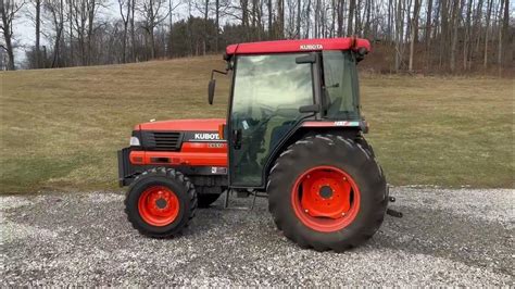 Kubota L4610 tractor - YouTube