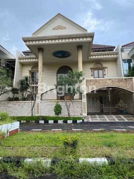 Rumah Mewah Di Margorejo Full Furnished