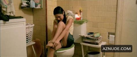 FUERA DEL CIELO NUDE SCENES AZNude