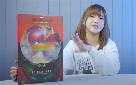 Unboxing Action Figure Hot Toys Spider Man Blibli Friends