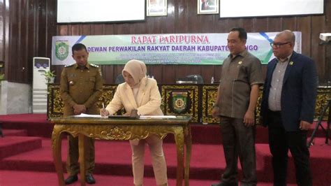 Dprd Bungo Gelar Rapat Paripurna Penandatanganan Nota Kesepakatan