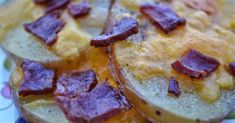 10daysoftailgate Cheesy Maple Leaf Farm Duck Bacon Oven Chips