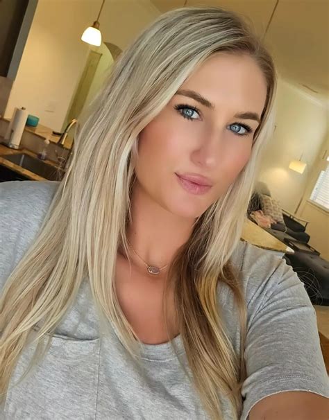 Should I Go Platinum Blonde Nudes Blonde NUDE PICS ORG