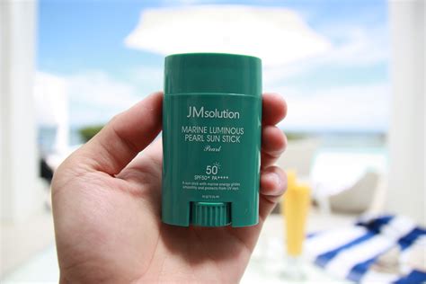 The JMsolution Marine Luminous Pearl Sun Stick is a sun stick with ...