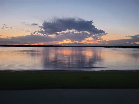 Branched Oak Sunset : r/Nebraska