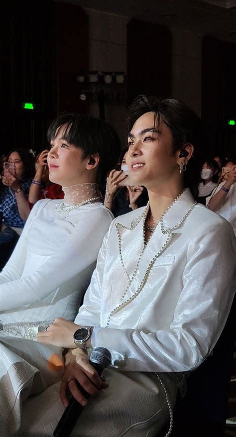 Pin By Camryn On Santaearth Cute Gay Couples Cute Gay Gmmtv Actors