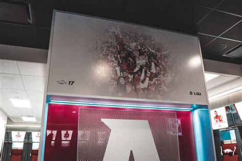 Photos: Football Locker Room Unveiling | Arkansas Razorbacks