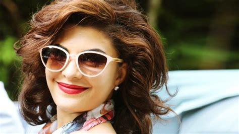 jacqueline fernandez  baltana