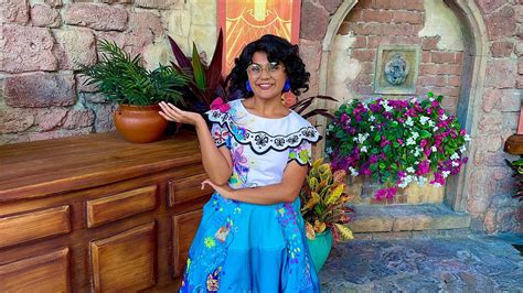 NEW Mirabel From Encanto Meet And Greet At Magic Kingdom YouTube