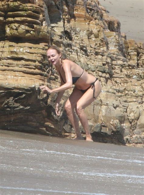Heather Graham Sexy Bikini For Yo Milf Photos The Fappening