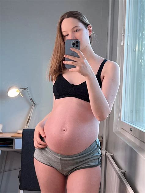 I M Still Pregnant But Already Trying On Nursing Bras Nudes PregnantPetite NUDE PICS ORG