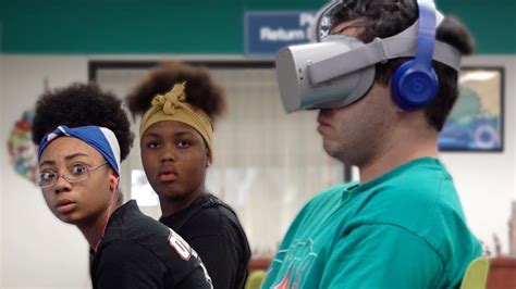 WATCHING VR PORN IN THE LIBRARY PRANK YouTube