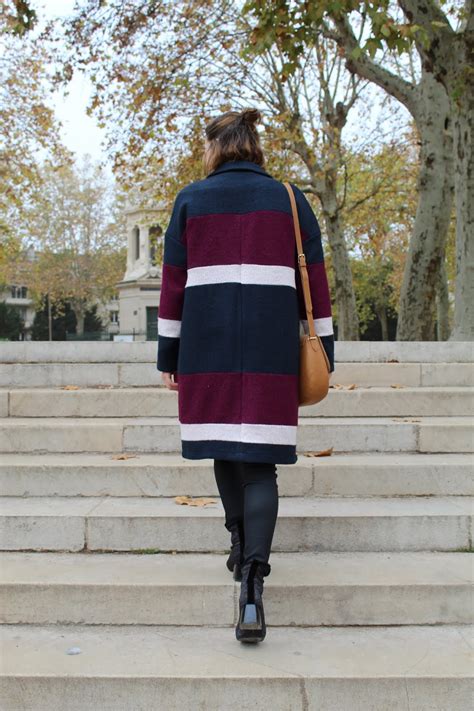 Une Fille Pas Parisienne Pull Ajour Et Lingerie Glamuse Pour Un Look Sexy F Minin