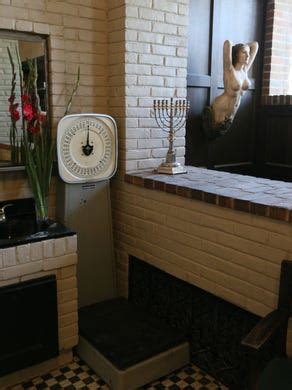 The Schvitz: Detroit bathhouse with steamy past ready to reopen