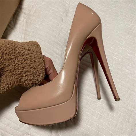 Christian Louboutin Shoes Christian Louboutin Lady Peep Nude