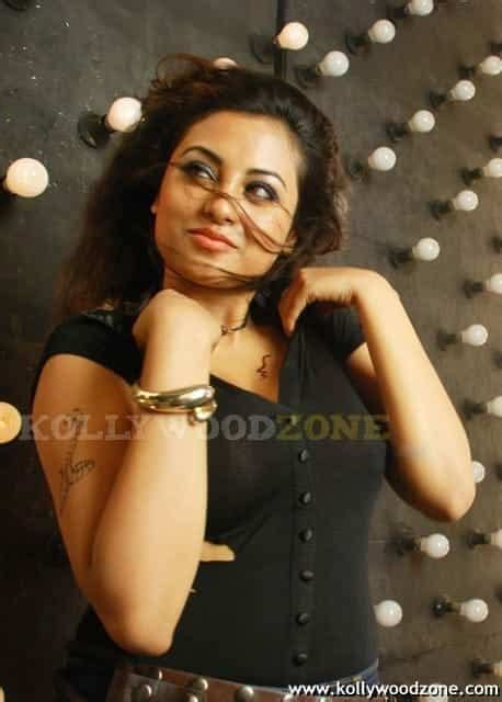 Actress Meenakshi Hot Stills 12 208985 Kollywood Zone