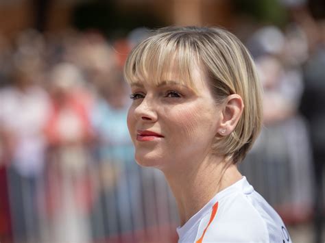 Prinses van Monaco gesignaleerd zonder trouwring