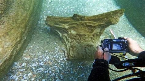 Shipwreck Carrying Ancient Marble Columns Discovered off Israel ...
