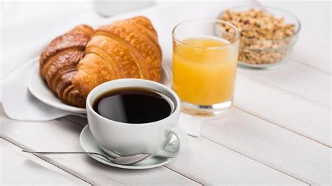 Alimentación Seis alimentos que debes evitar a toda costa en el desayuno