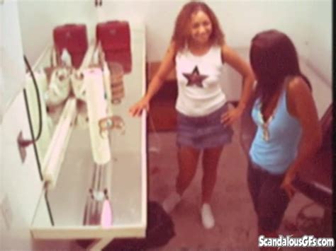 Two Girls Fingering And Licking Pussy FAPCAT