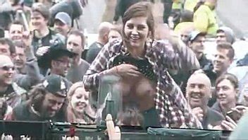 Meu Primeiro Show XVIDEOS