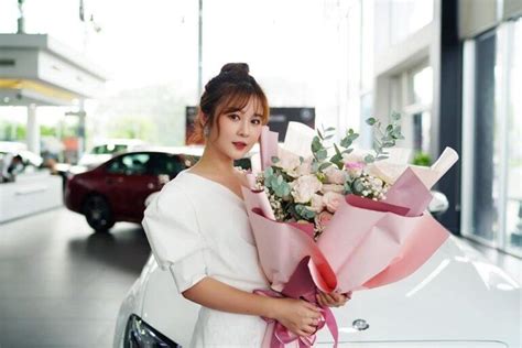 Ribi Sachi là ai Tiểu sử tình duyên của Hot girl cơm nguội