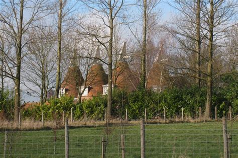 Eaglesden Oast Mill Street Iden Green Oast House Archive Cc By