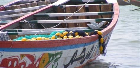 Saint Louis Le Chavirement D Une Pirogue Fait Morts Et Disparus