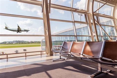 Executive airports vs. commercial airports: what you need to know