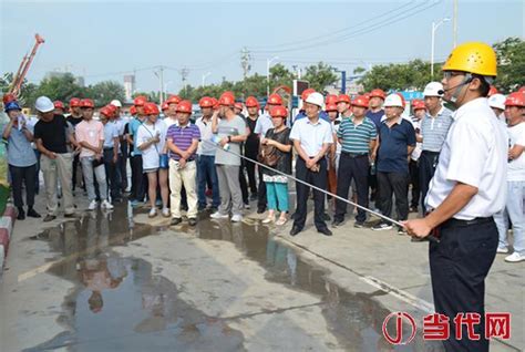 市住建局召开全市建筑行业文明施工暨扬尘治理现场观摩会安全