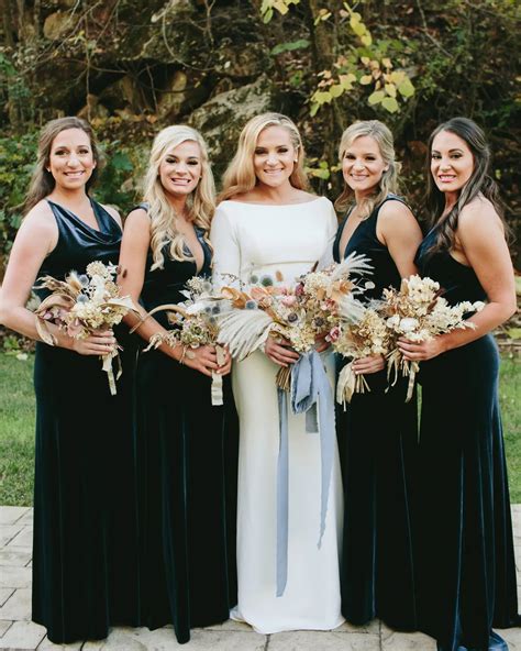 27 Best Navy Blue Bridesmaid Dresses That Are Beyond Stunning