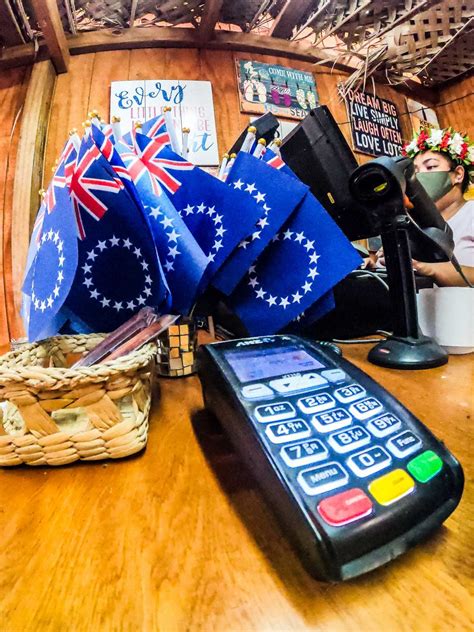 What is the Currency of the Cook Islands? 💵