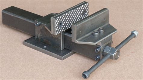 diy metal bench vise  welding