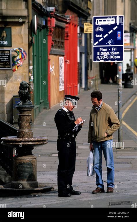 Police uniform scotland hi-res stock photography and images - Alamy