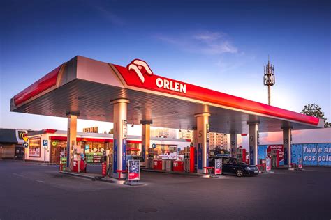 Jak taniej tankować diesel benzynę i LPG na Orlenie Jest nowa