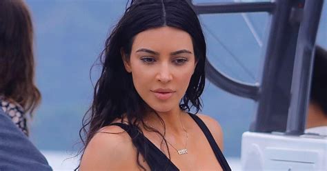 Kim Kardashian Flaunts Show Stopping Curves In Costa Rica