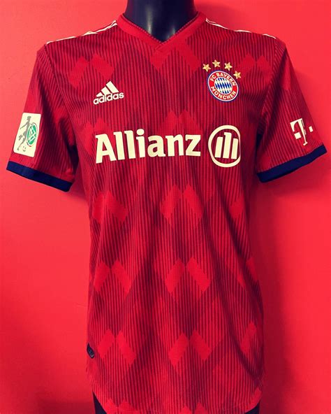 Bayern München Women 2018 19 Home Kit