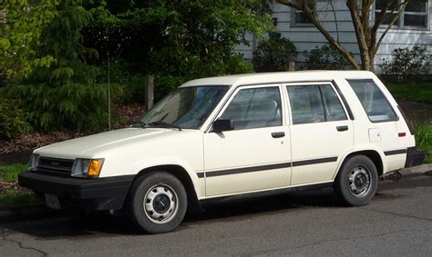 Toyota Tercel Hatchback 1983 - reviews, prices, ratings with various photos